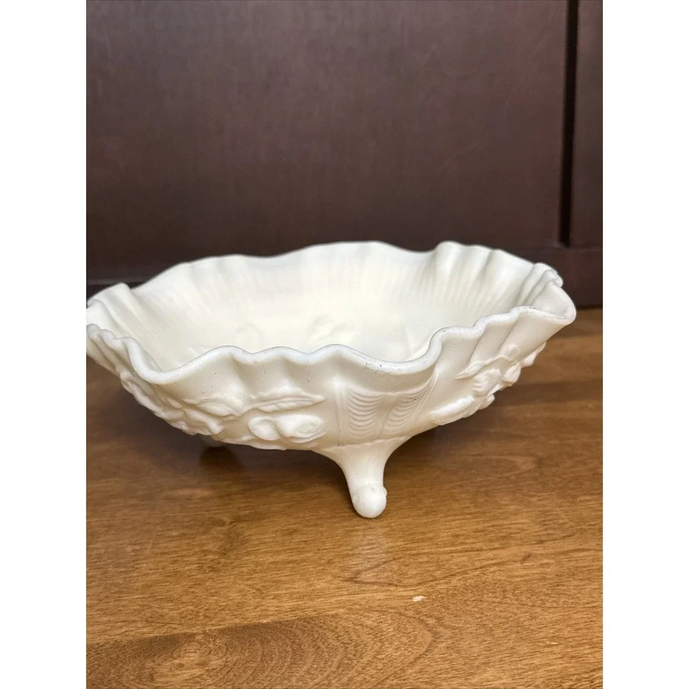 Custard Satin Imperial Glass Footed Bowl Ruffled Edge Rose Pattern Vintage